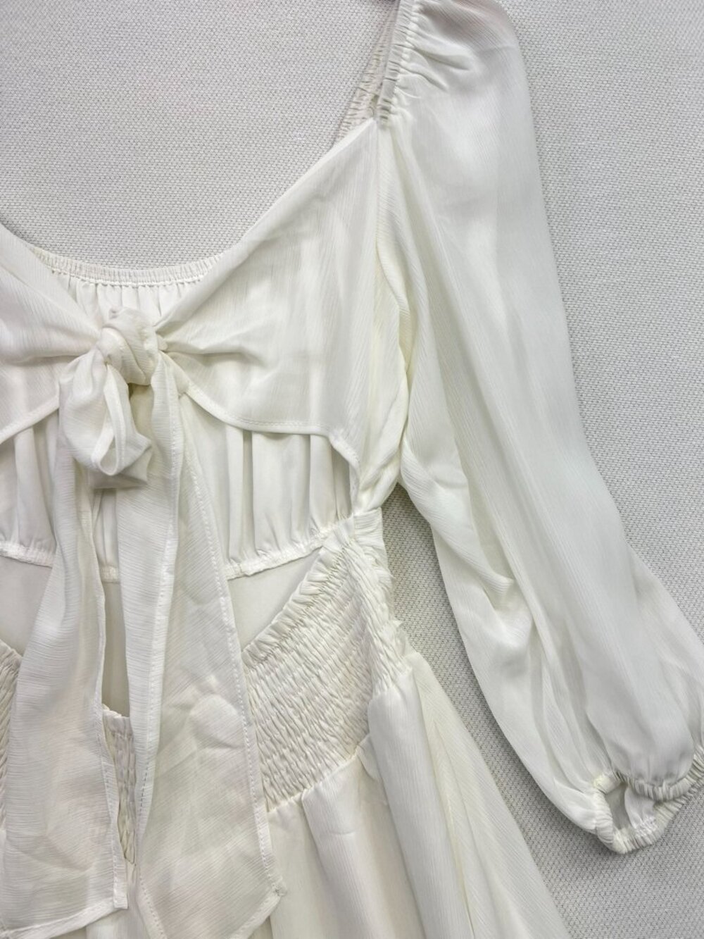Women's Square Neck Mini Dress Puff Sleeve Size L White Smocked Tie Back - Picture 11 of 12